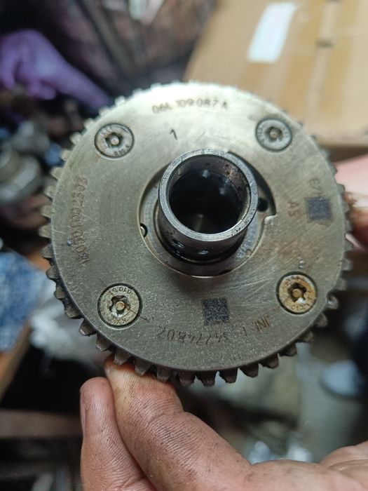 Распредвал, головка ГБЦ Superb gen3. 2.0