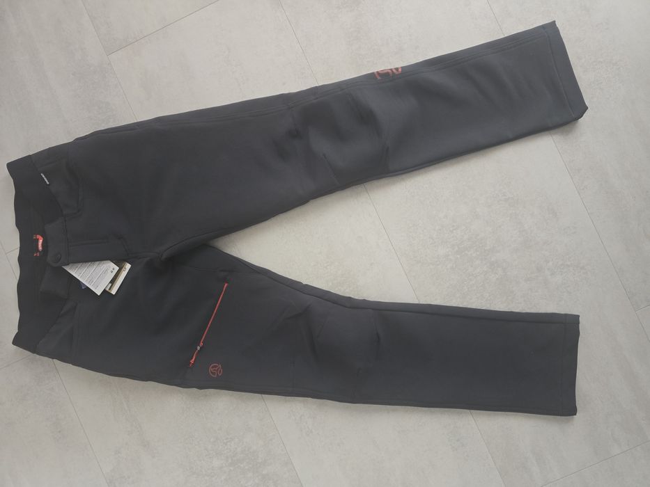 Pantalon de fas cu blana nou