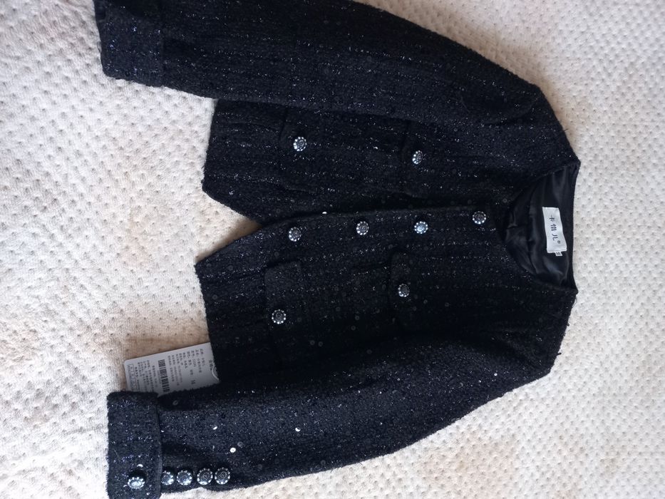 Продам жакет новый