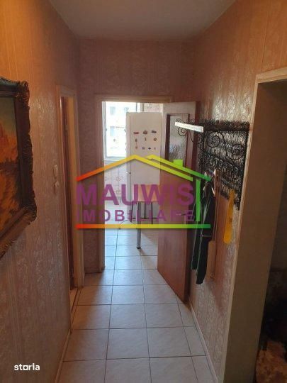 Obor /  4 minute Metrou / decomandat /