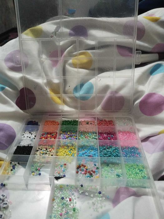 Продам бисер, немного перемешался