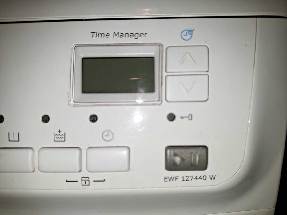 Продавам пералня