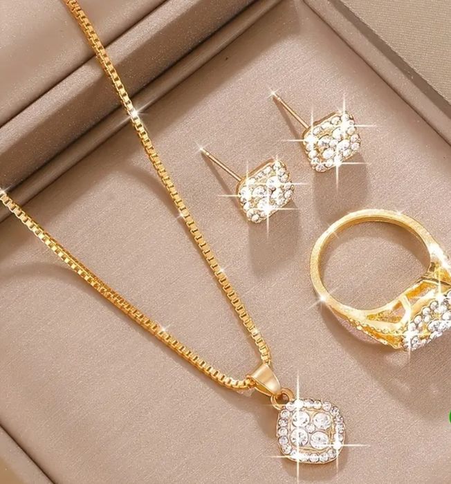 Bijuteri placate cu aur