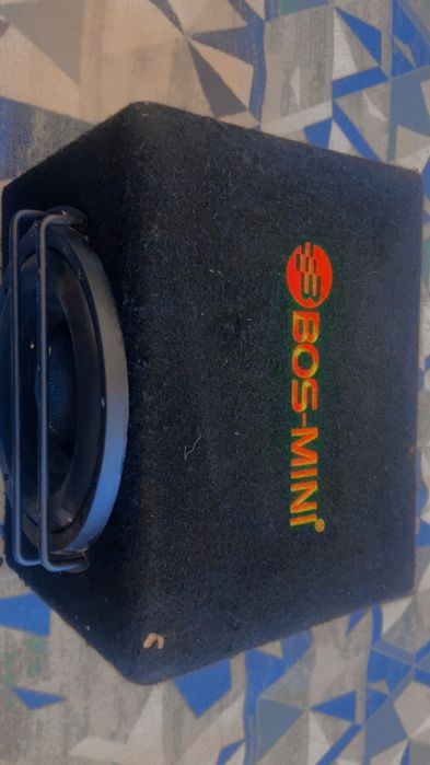 Сабвуфер хорошем состояний ,