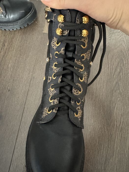 Дамски боти GUESS