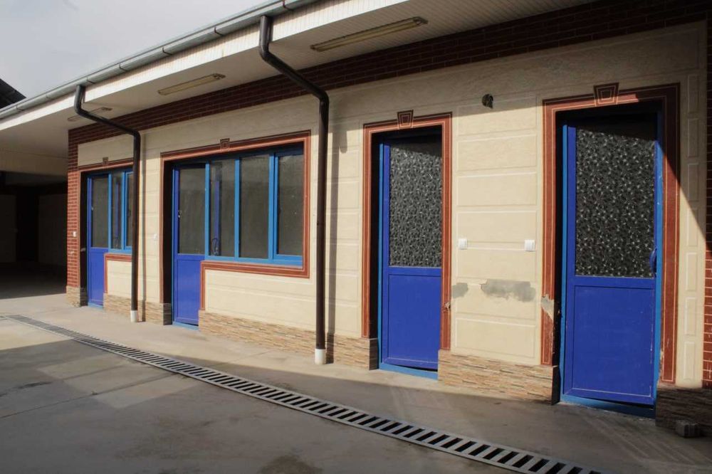 Avtoservis avtomoyka vulkanizatsiya sotiladi Yengi Uzbekistonda