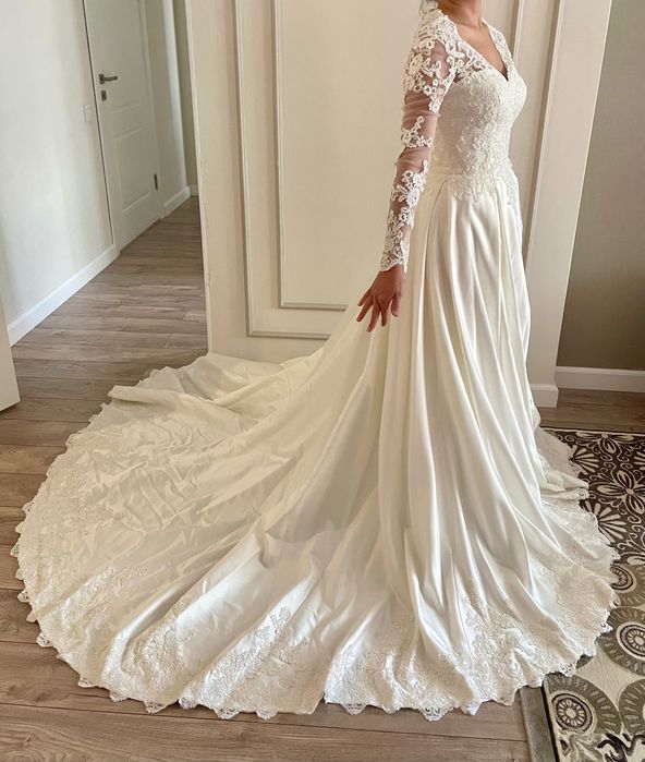 Свадебное платье