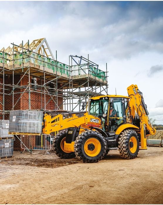 Экскаватор-погрузчик