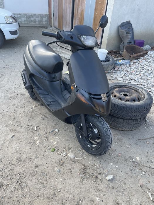Vând scuter peugeot buxy