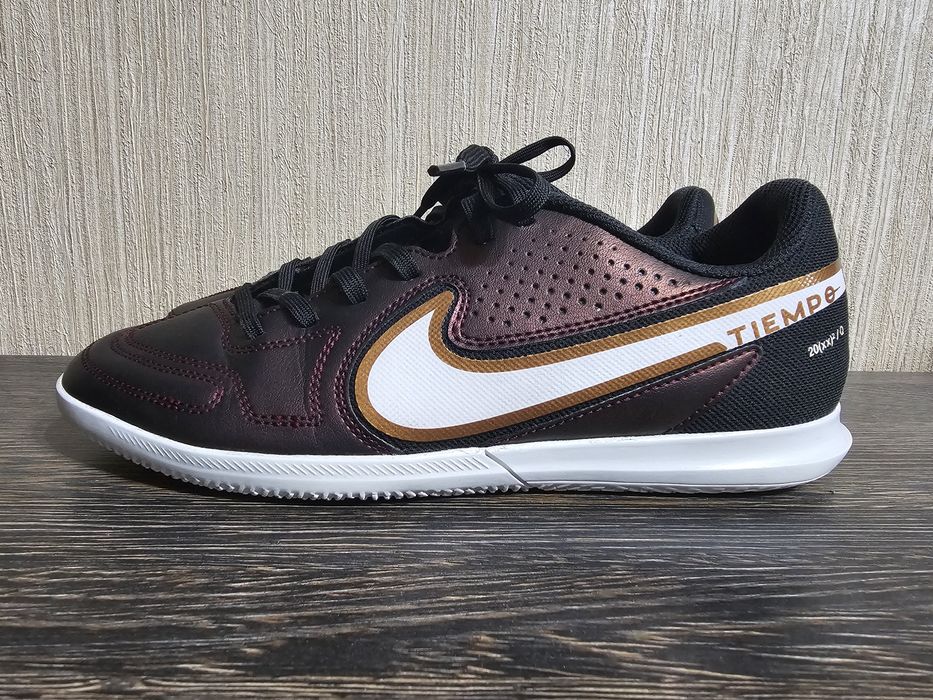 Nike Pantofi Sport Tiempo Legend 9 Academy IC
A1