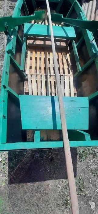 Лодка для рыбалки и охоты