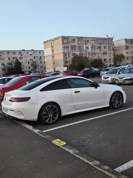 vând mercedes E220d coupe