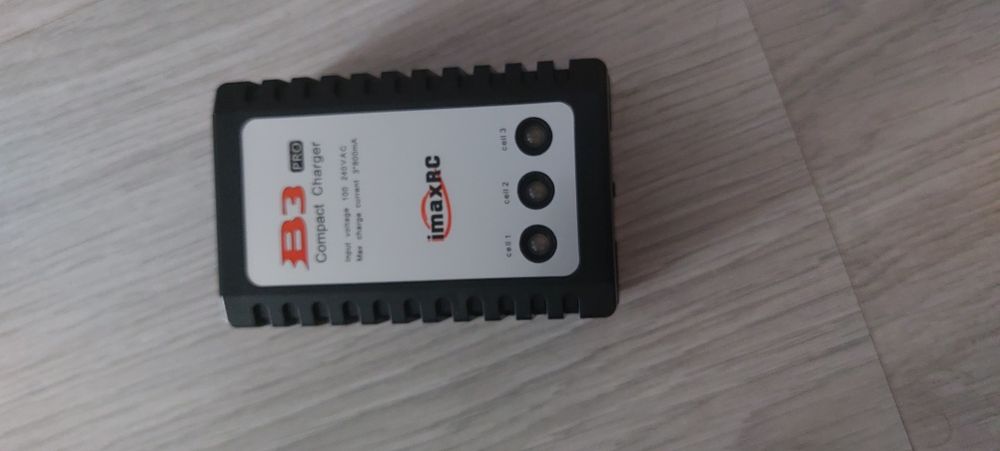 Радиоуправляемый самолет