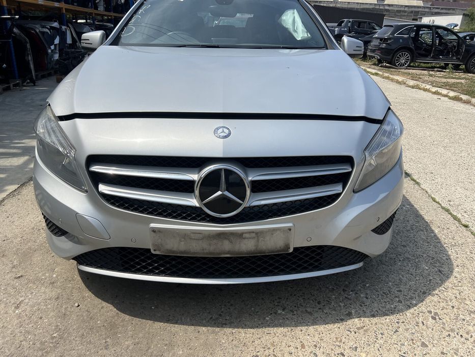 Fata completa Mercedes A-Class W176 2015