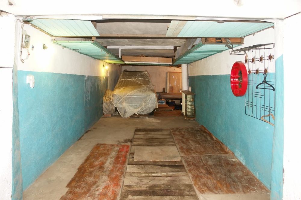 Сдаётся в аренду гараж в 3 мкр