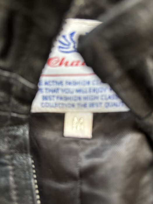 Продам куртку, кожанка модная