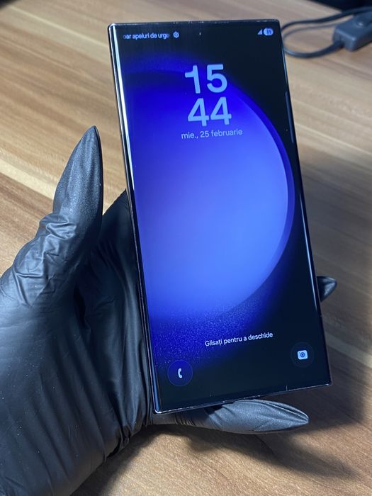 Samsung Galaxy s23 ultra • 256 GB • Phantom Black