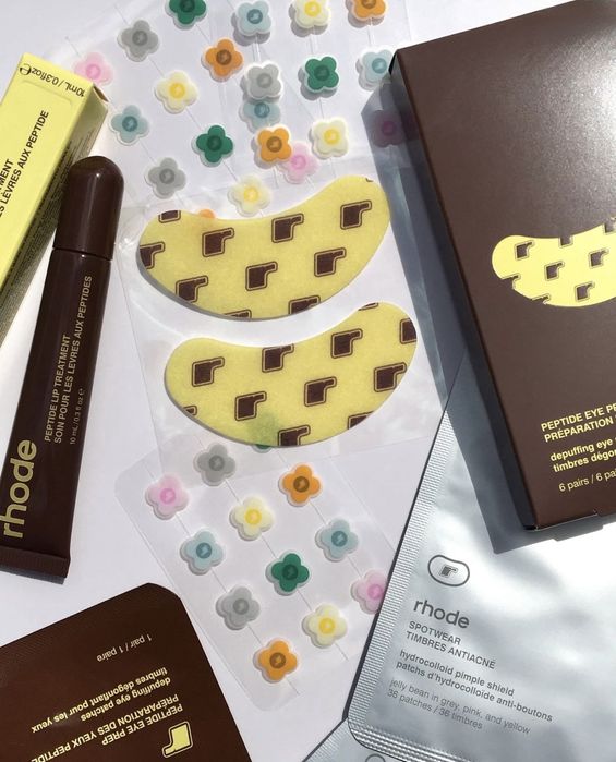Оригинални лимитирани rhode x Justin Bieber, Hailey Bieber: Caramelized Banana Lip Gloss гланц, Eye Patches пачове за очи и цветни лепенки за пъпки