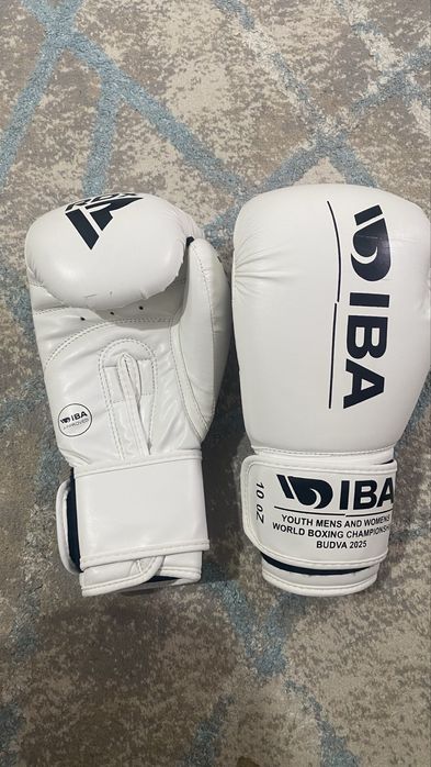 Продаю перчатки для бокса