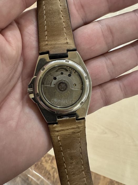 Продается часы Tissot