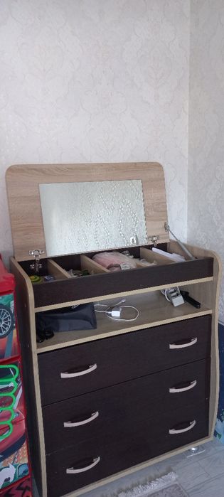 Комод серкальный