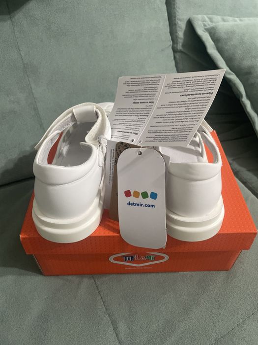 Босоножки для девочки