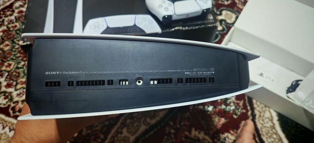 Playstation-5 825 Gb holat zo'r