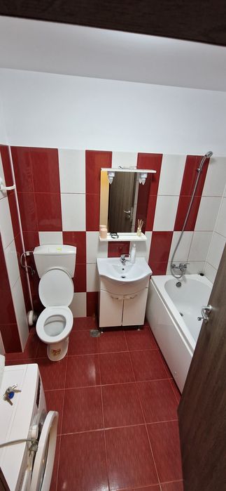 Inchiriez Apartament cu doua camere