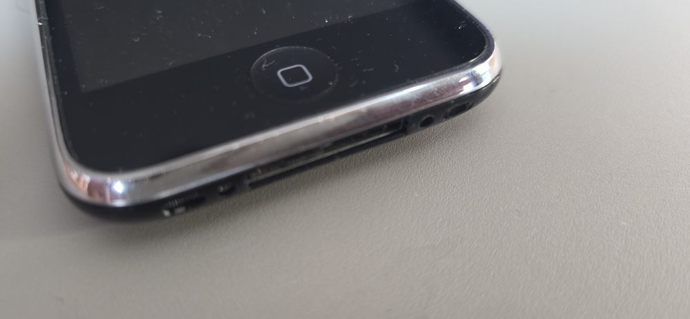 iPhone 3GS 16GB модел A1303