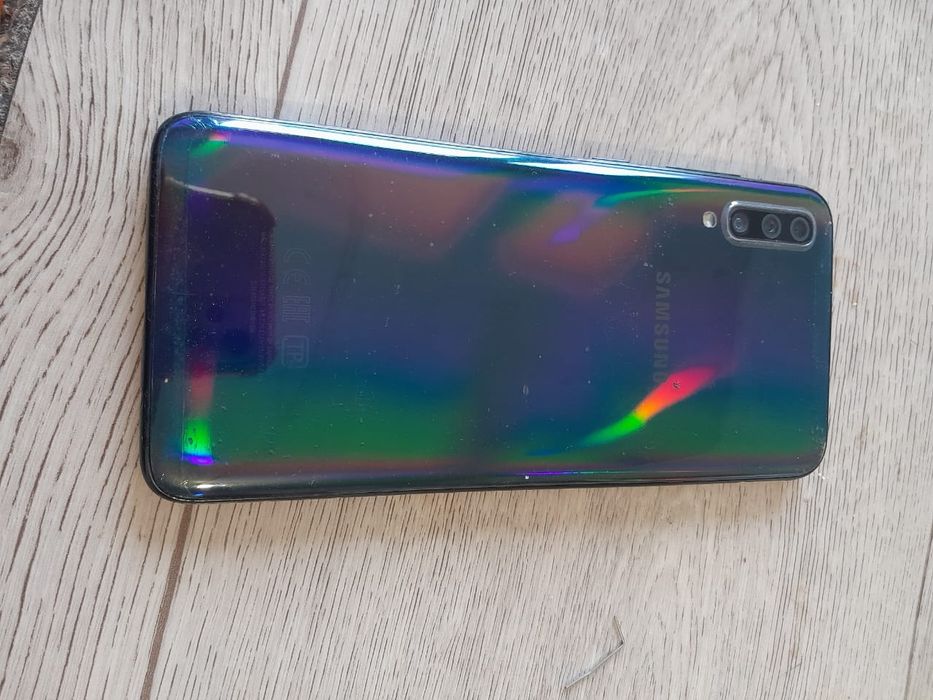 Самсунг А70 Телефон сатылады