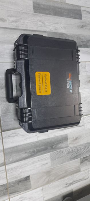 Apară de lipit/sudat fibra optica