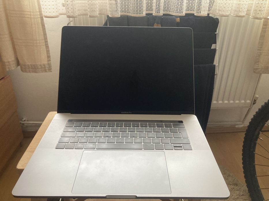 MacBook Pro, 15 inch