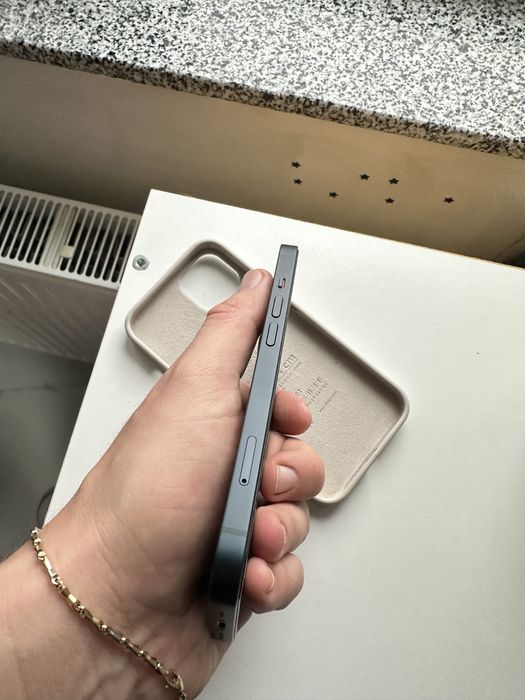 Vand iphone 14 128 gb deblocat