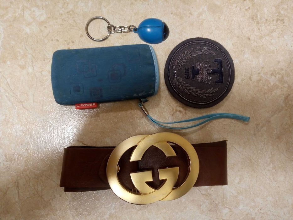 Пряжка GUCCI с аксессуарами 20 тыс за все