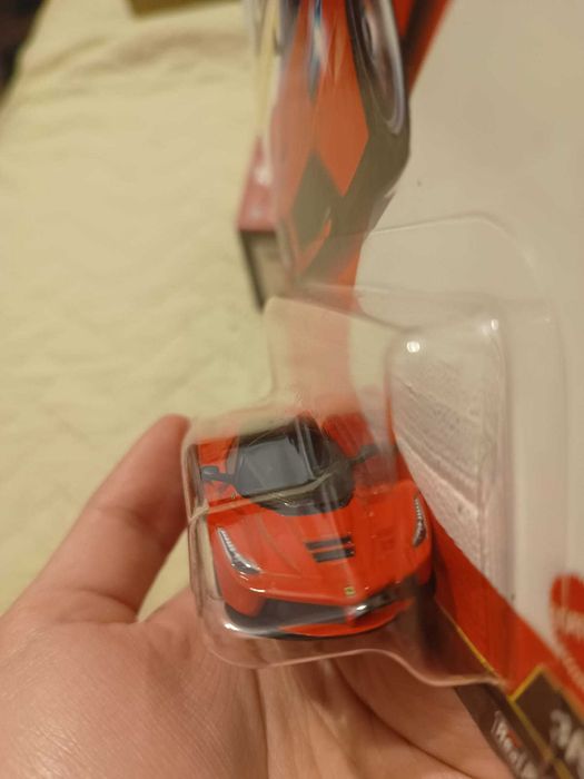 Mașinuță Hot Wheels Premium La Ferrari