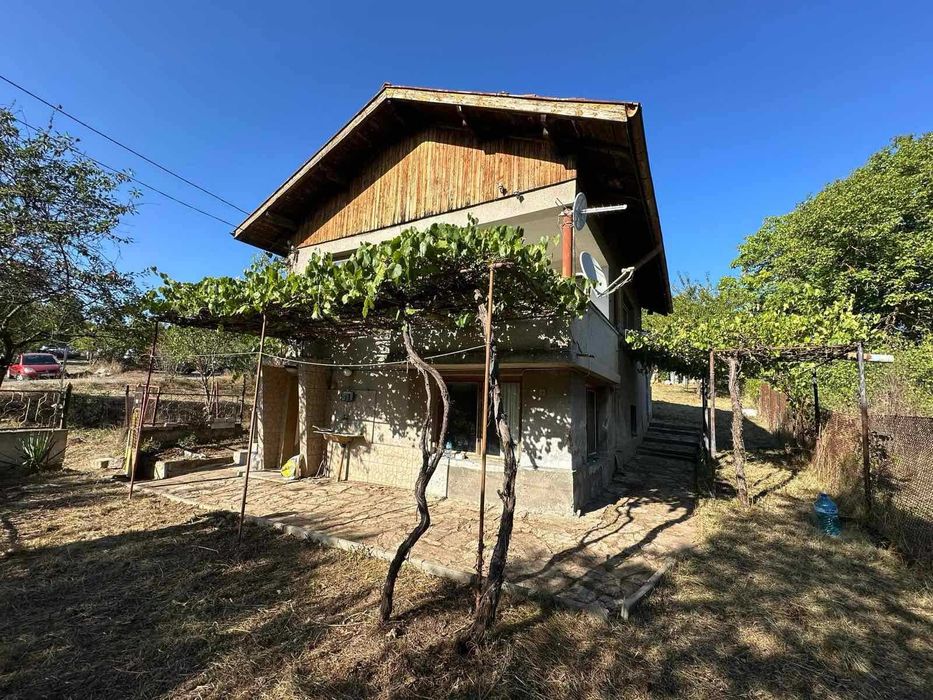 Продава се Къща в с. Голема Раковица, Област София-област - 106 кв.м за 1227 €/кв.м - Снимка #1