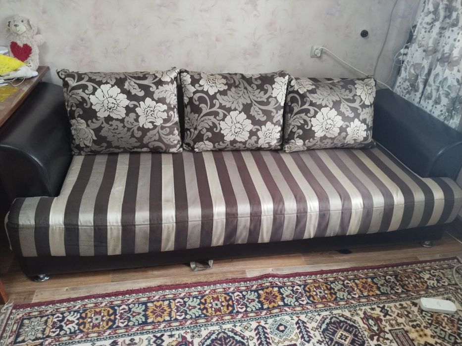 Продам диван б/у