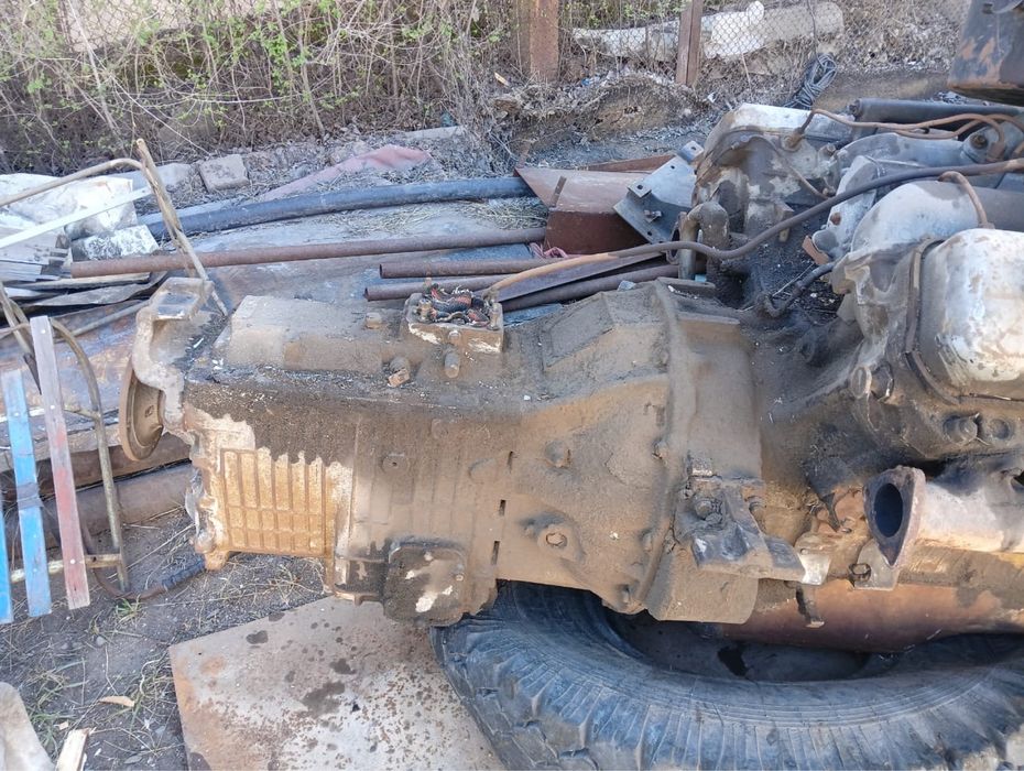 Двигатель и коробка Краз ЯЕМЗ 238