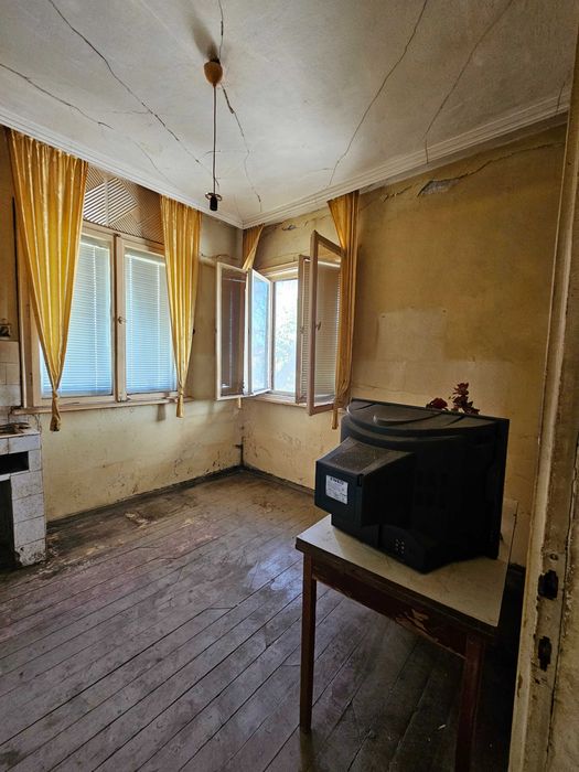 Продава се Къща в Горна Оряховица - 85 кв.м за 777 €/кв.м - Снимка #2