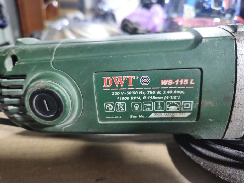 Ушм. Болгарка DWT