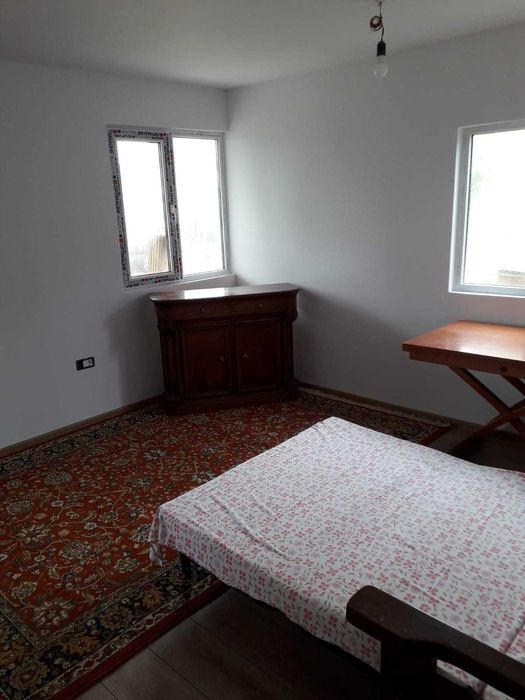 Casă nouă cu teren de 2500 m2 la Siretu, Saucesti