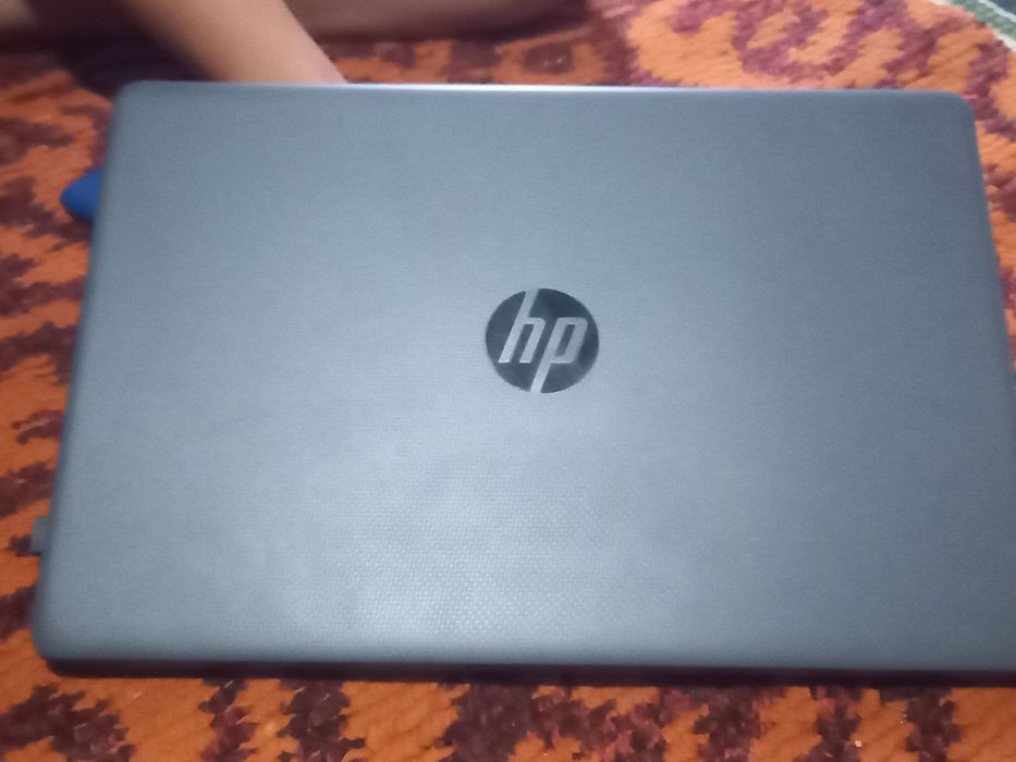 Noutbuk HP rusimda