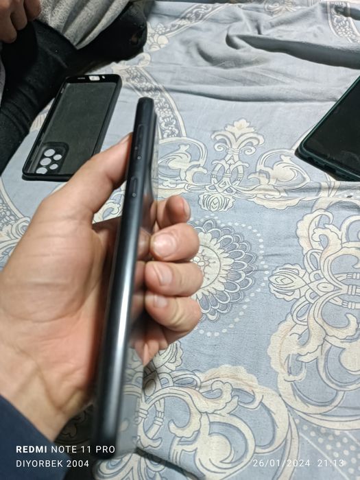 Assalom aleykum Samsung a33tel sotiladi xolati ideal xotira 128