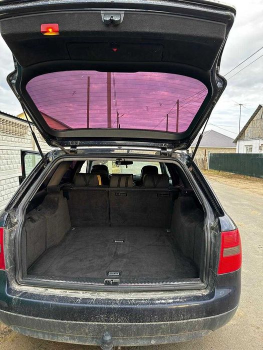 Продам автомобиль Audi A6 C5 (универсал)