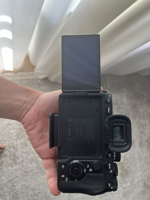 Sony a7iv.  body
