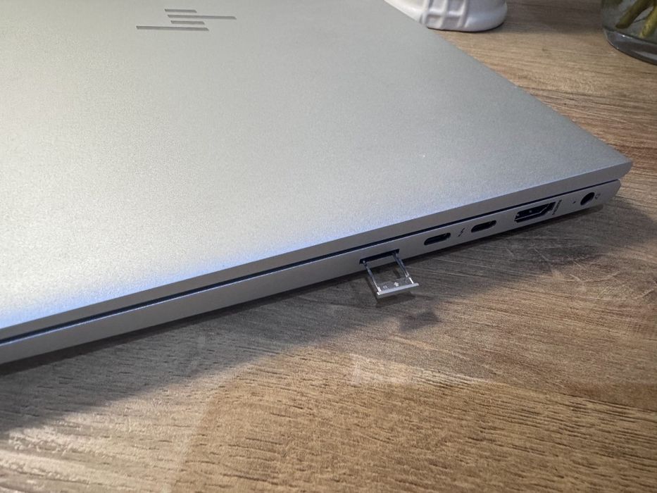 Laptop HP EliteBook 830 G7 8GB i5 10th 256GB Modul SIM 5G, Display FHD