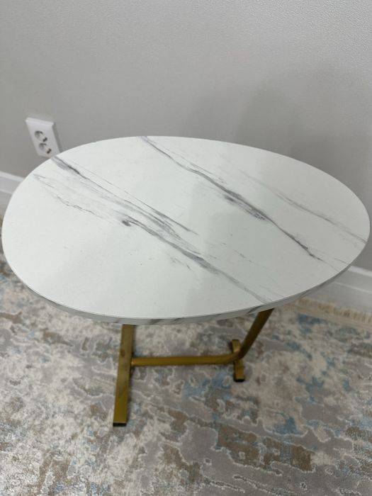 Журнальный столик