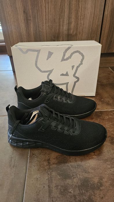 Нови маратонки Kappa номер 43