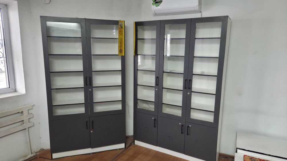 Шкаф ветрина. Срочно