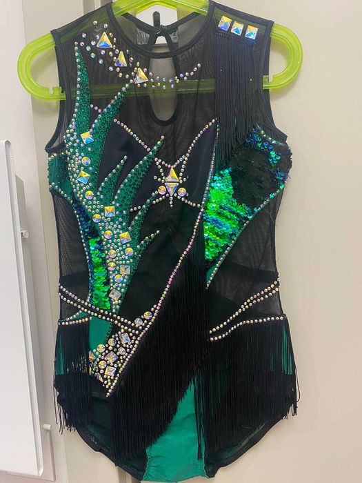 Трико за художествена гимнастика